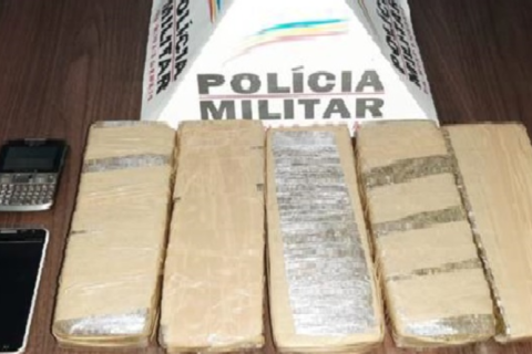 Polícia Militar prende suspeito por tráfico de drogas em Campo Florido