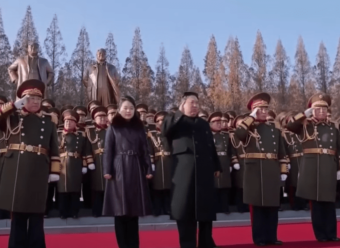 Kim Jong Un já prepara oficialmente sua filha para comandar a Coreia do Norte