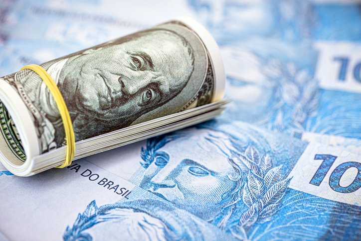 Até onde o dólar pode subir no Brasil?