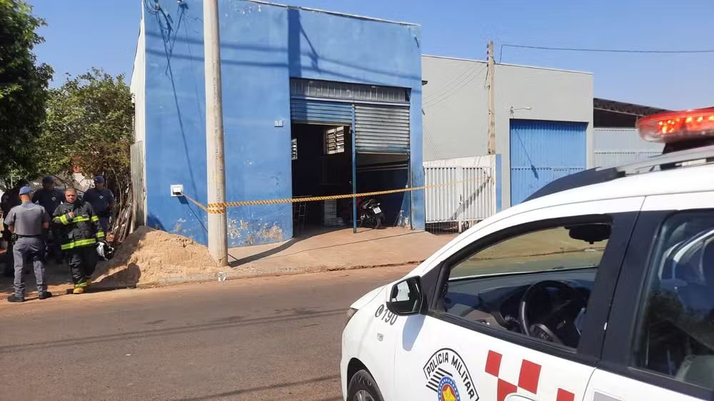 Idoso fica gravemente ferido em explosão em empresa de reciclados em Guararapes (SP)