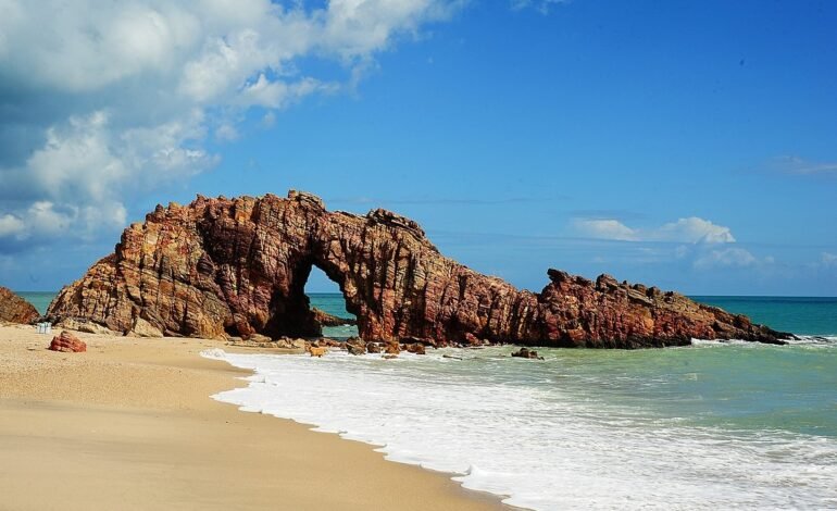 Conheça o paraíso turístico no Ceará que teve terras reivindicadas por empresária