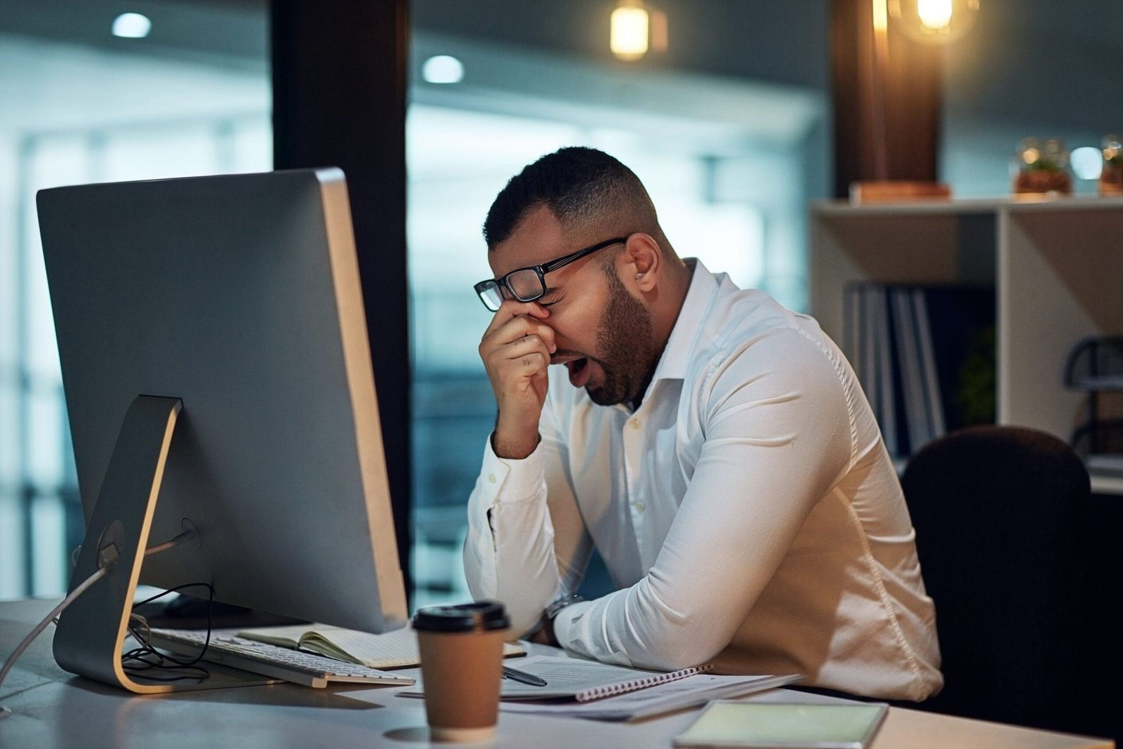 Dormindo o suficiente, mas ainda exausto? Esses 7 tipos de descanso podem ajudar