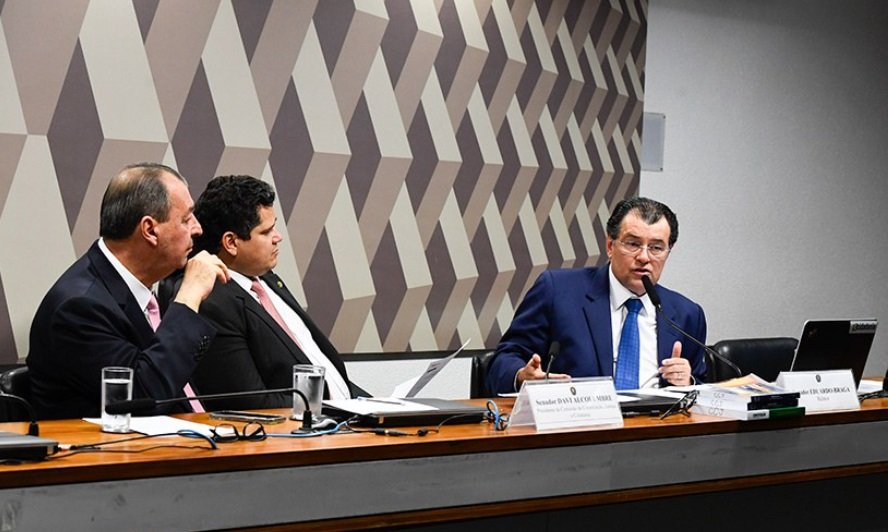 CCJ debaterá setor imobiliário, Zona Franca e Simples