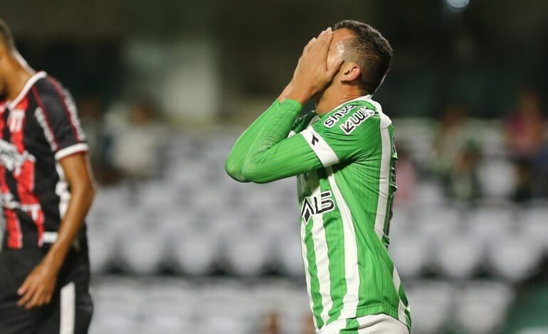 Bruno Melo na despedida do Coritiba.